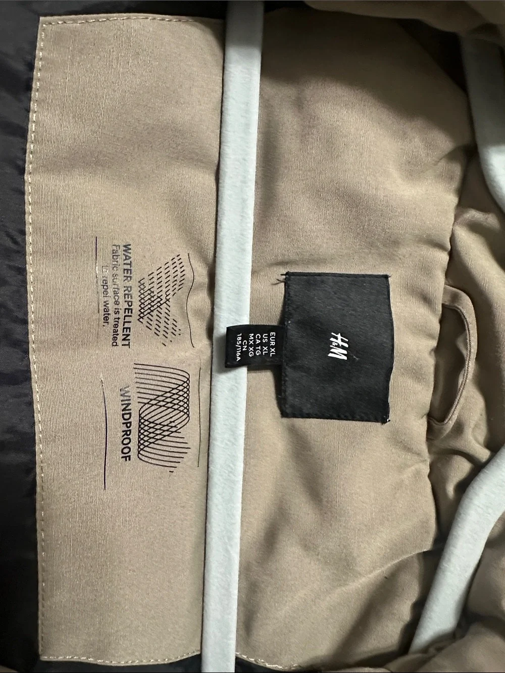 H&M Men's Hooded Puffer Jacket in Light Beige